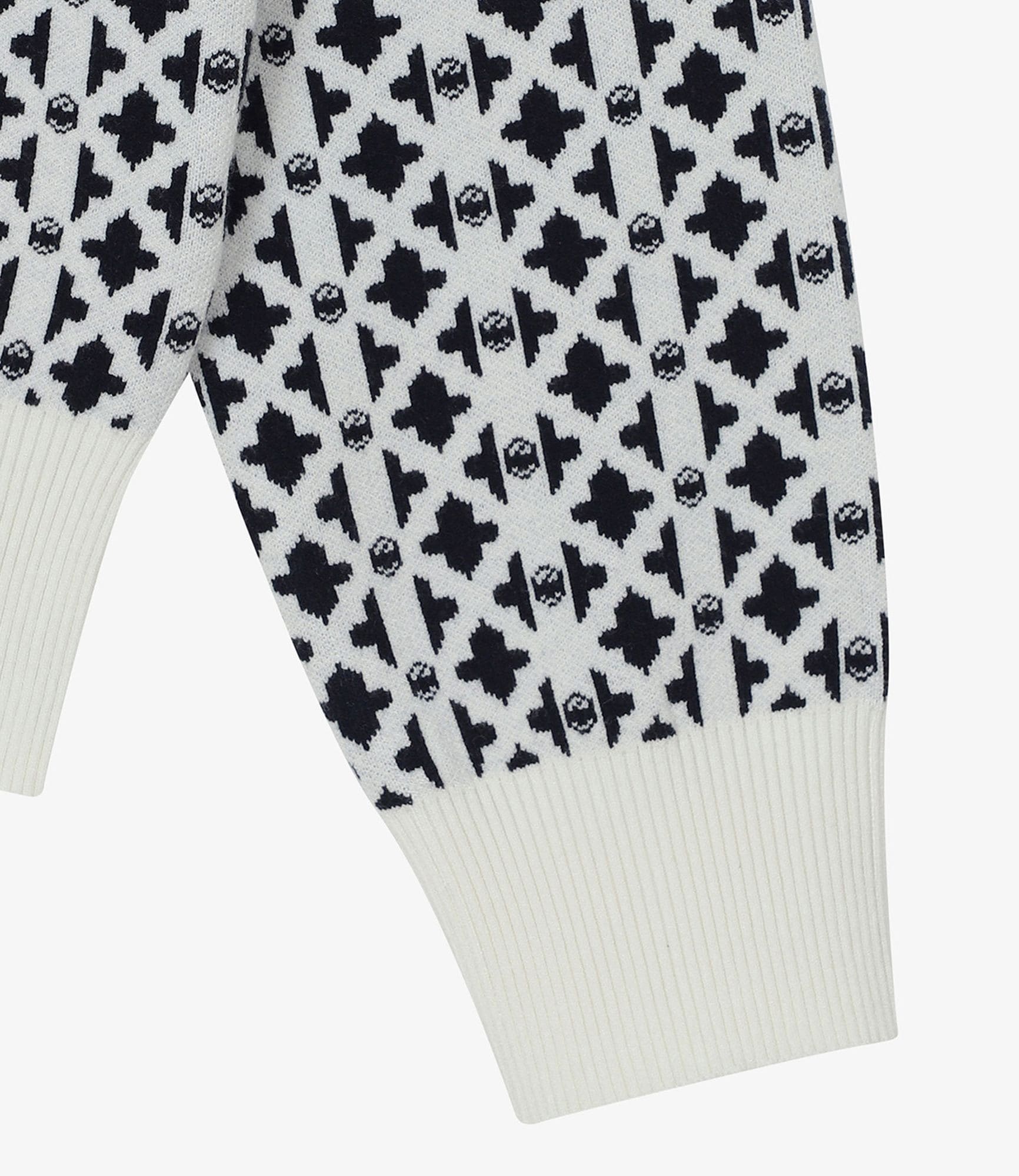 ダークネイビー