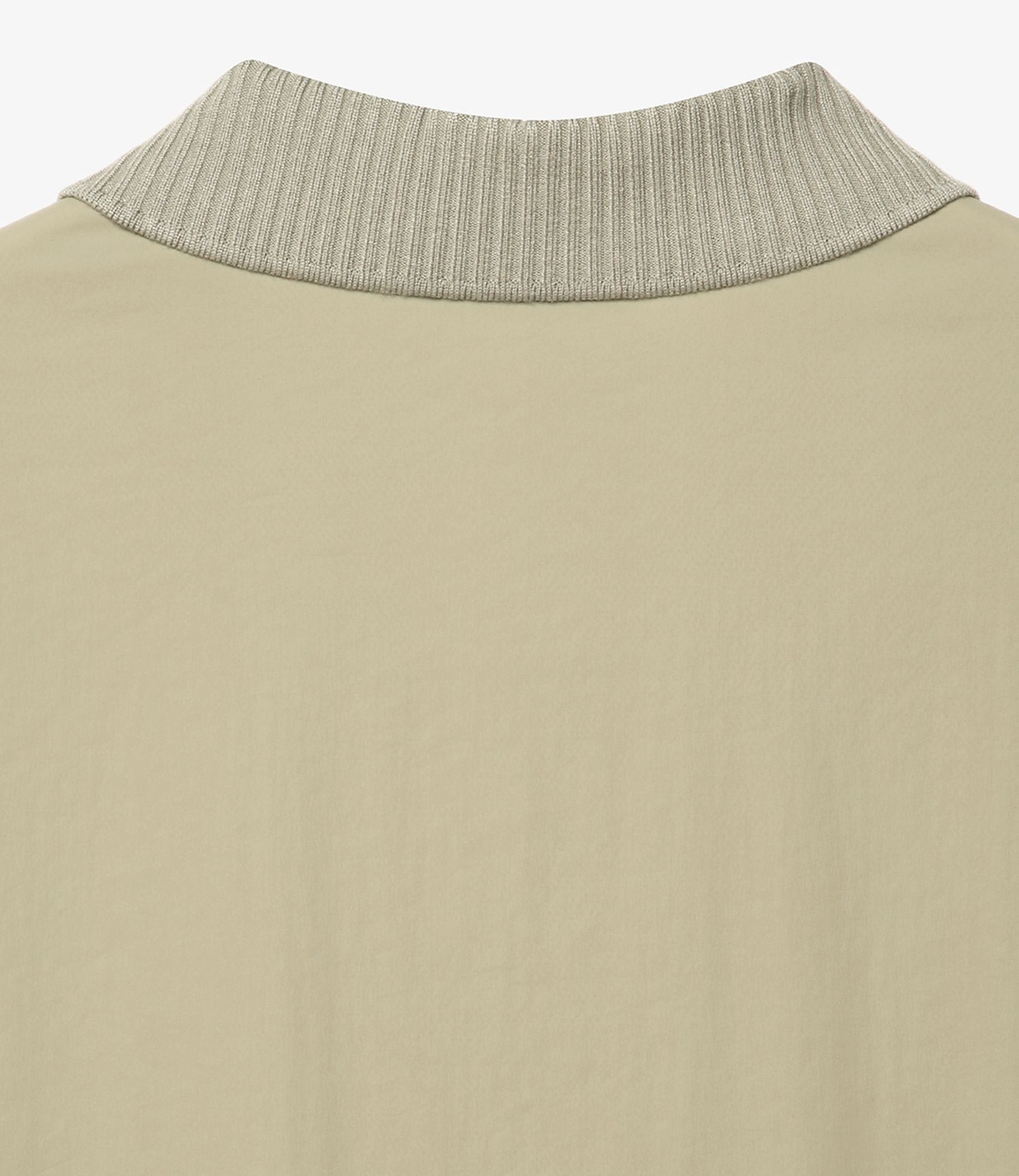 ライトグリーン