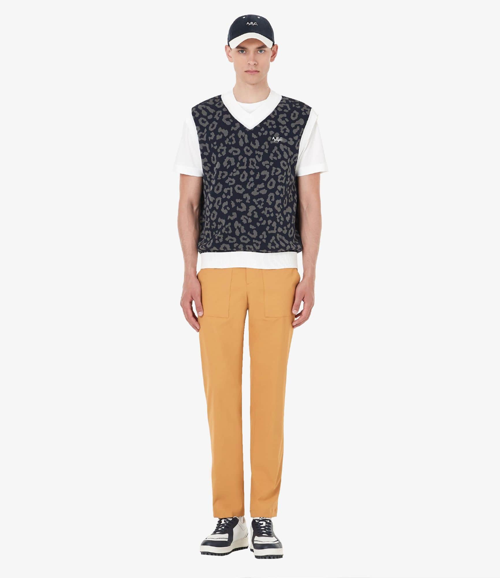 ダークネイビー