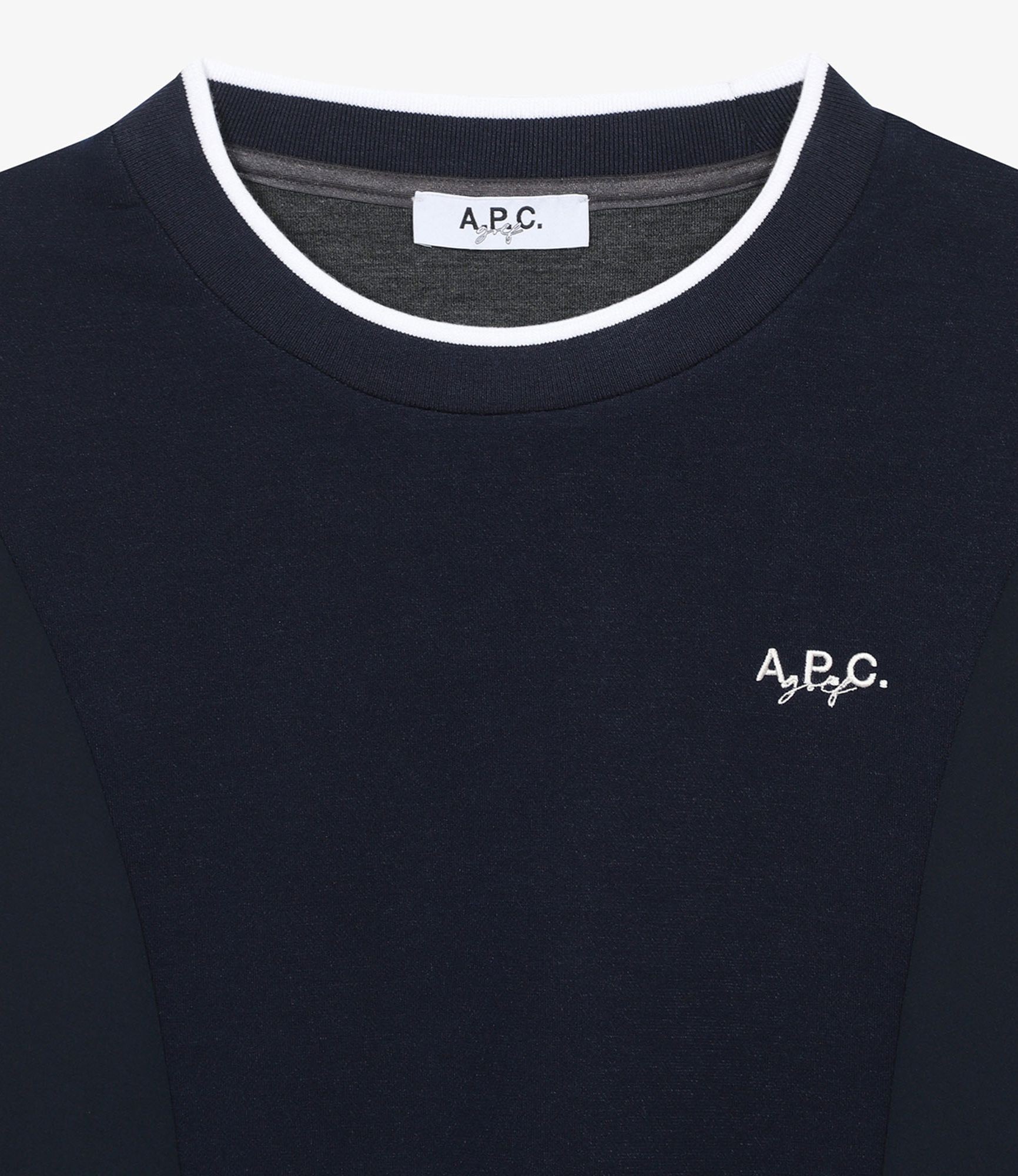 ダークネイビー