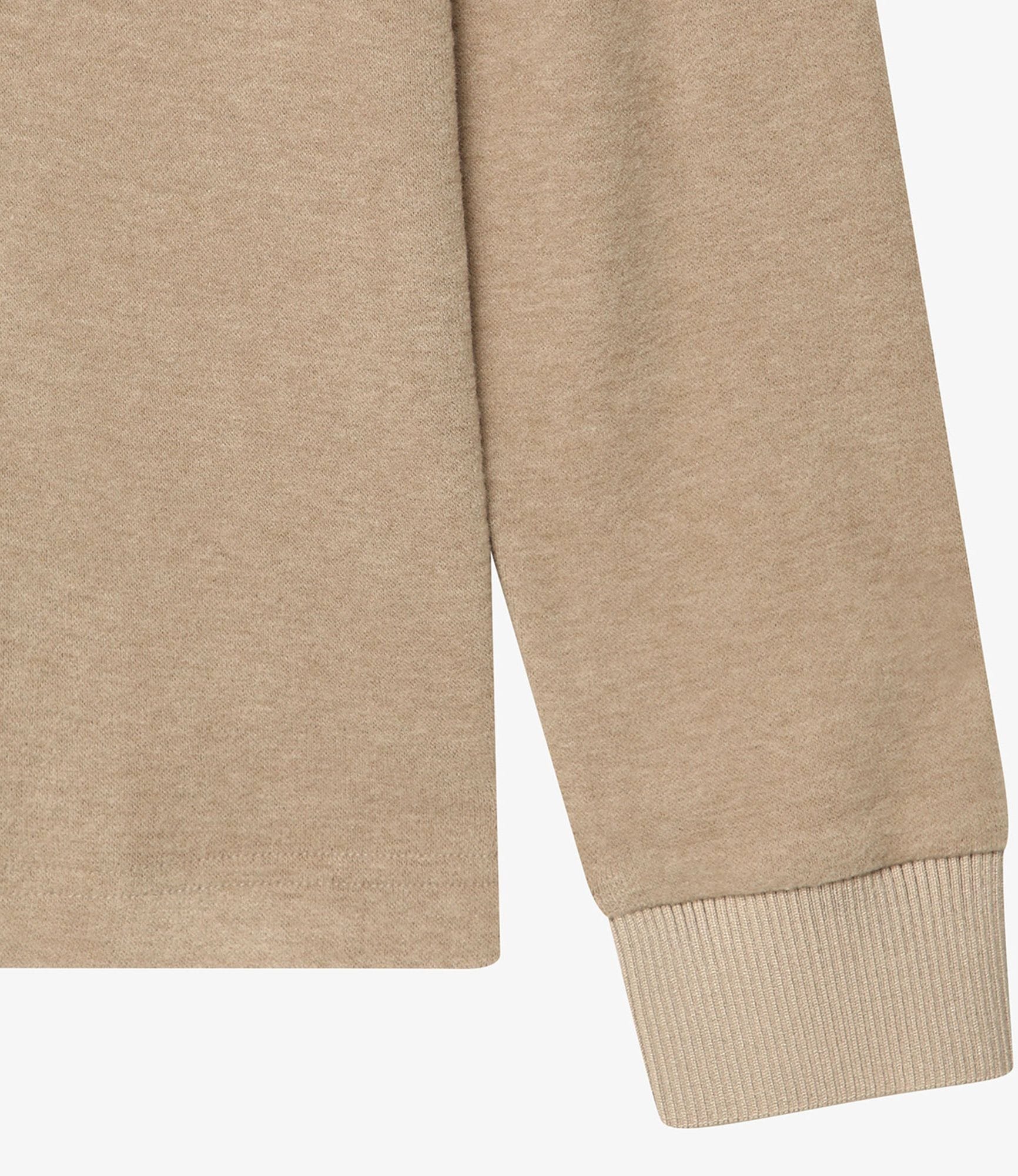 ダークベージュ