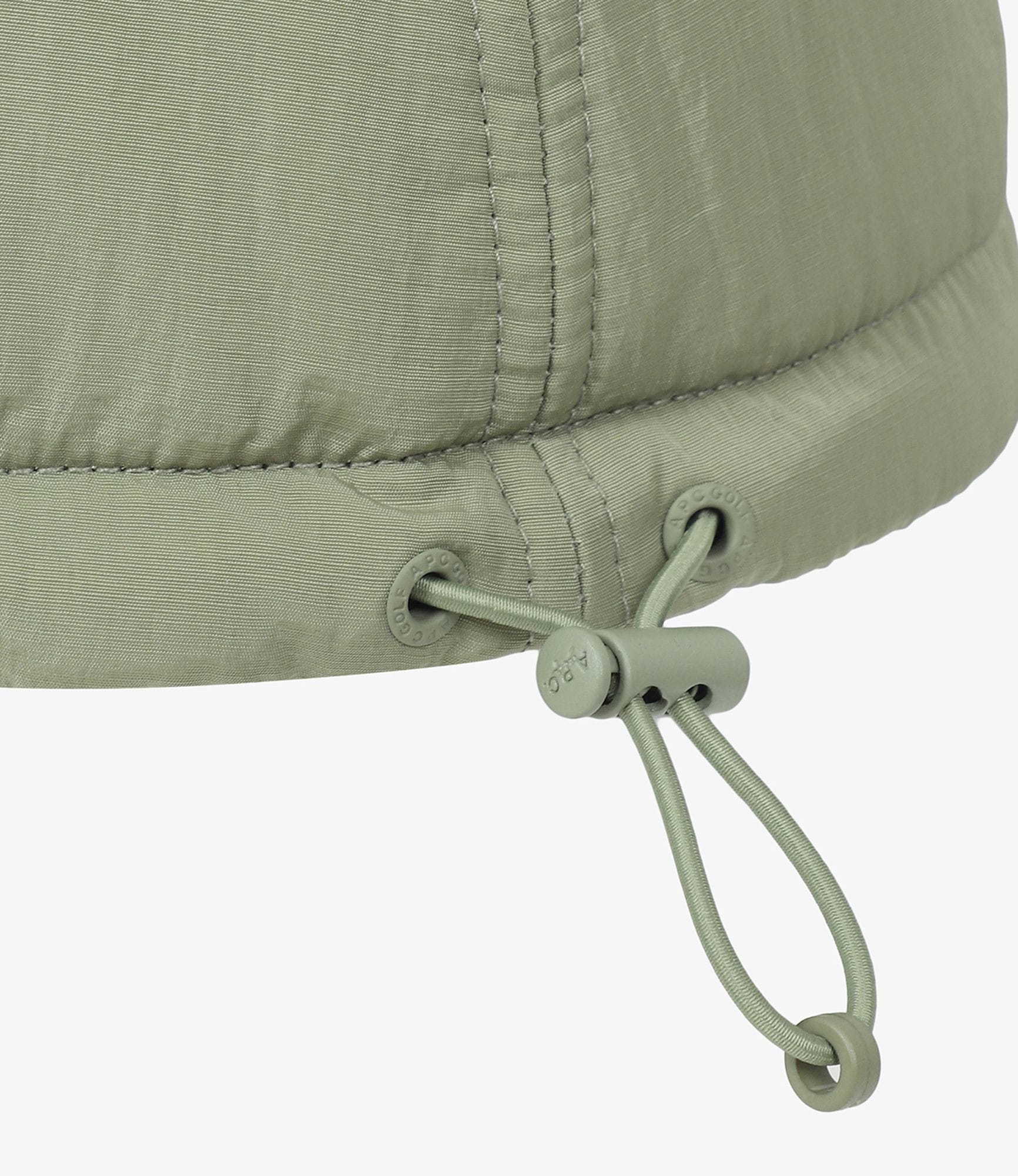 ダークグリーン