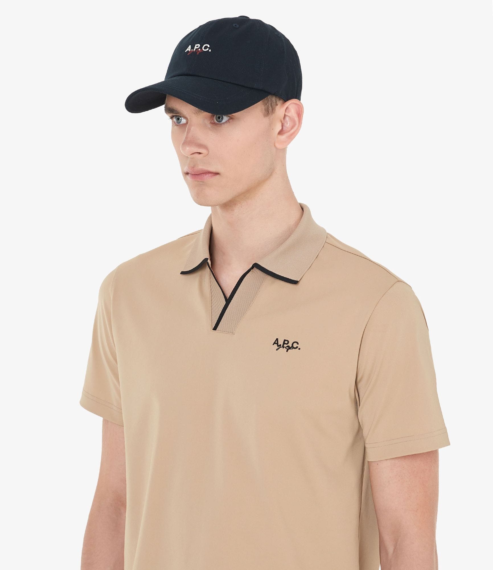 ダークネイビー