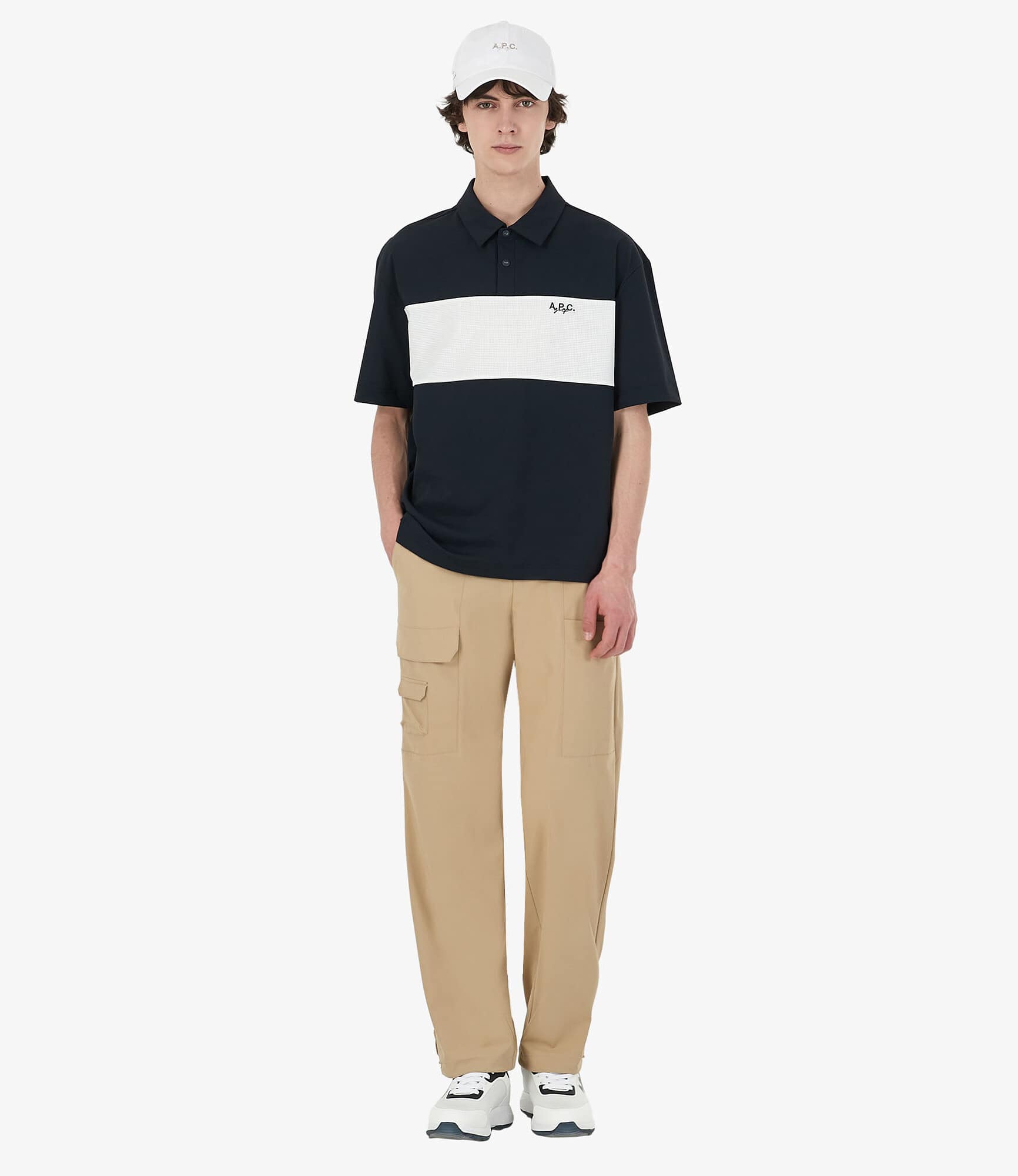 ダークネイビー