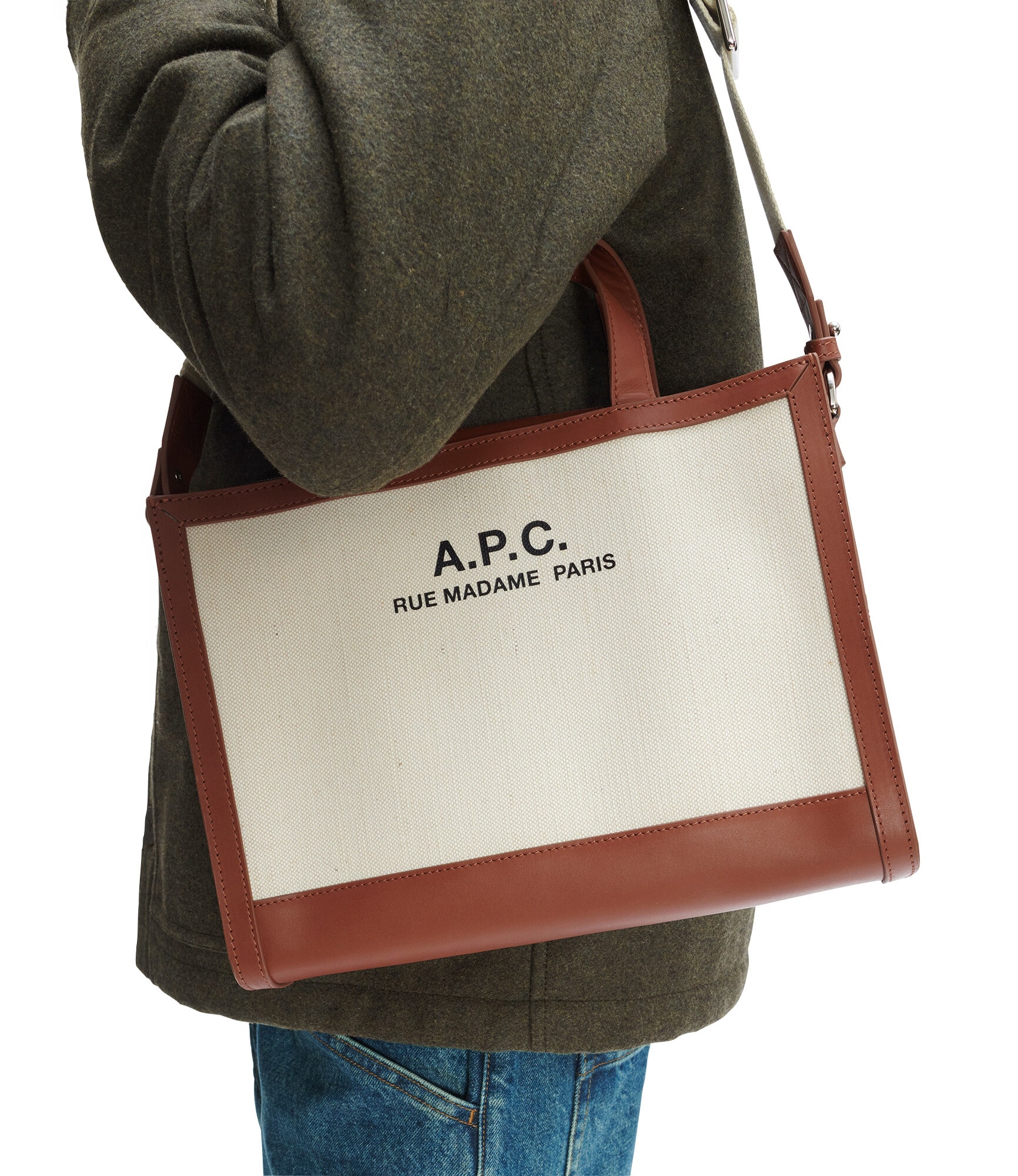 Helene ショルダーバッグ|FEMME|A.P.C. STORE(アー・ペー・セーストア)
