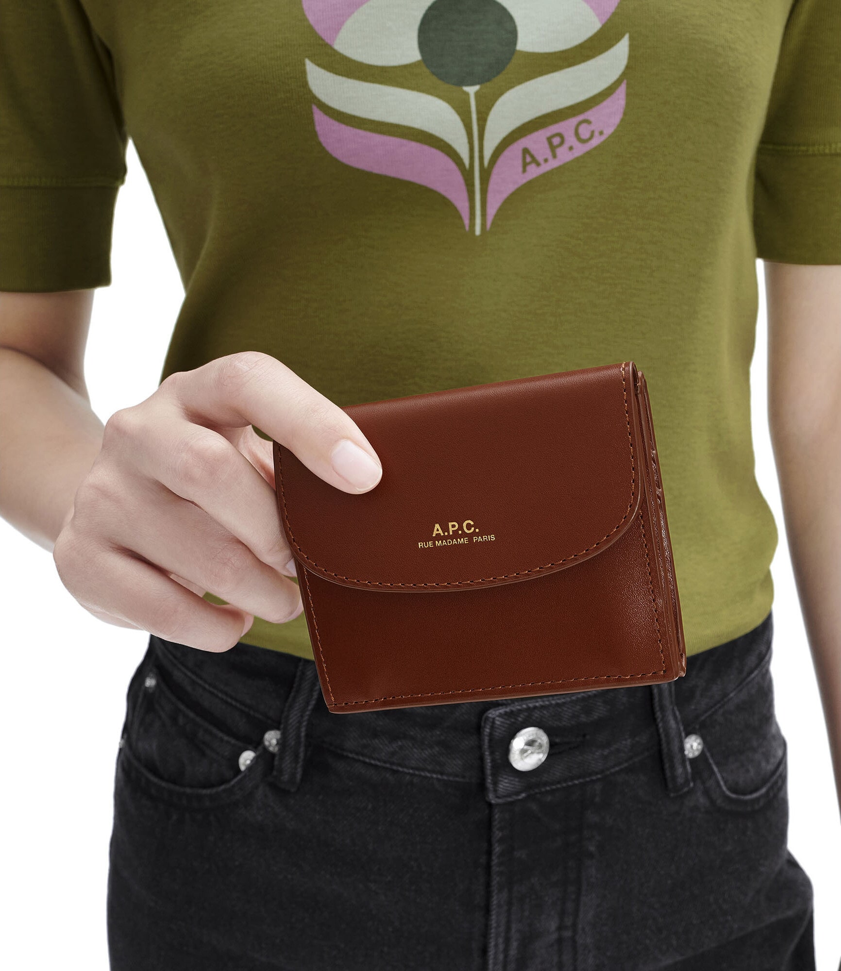 Genève trifold ウォレット|レザーグッズ|A.P.C. | アーペーセー日本 Genève trifold ウォレット|レザーグッズ|A.P.C. | アーペーセー日本