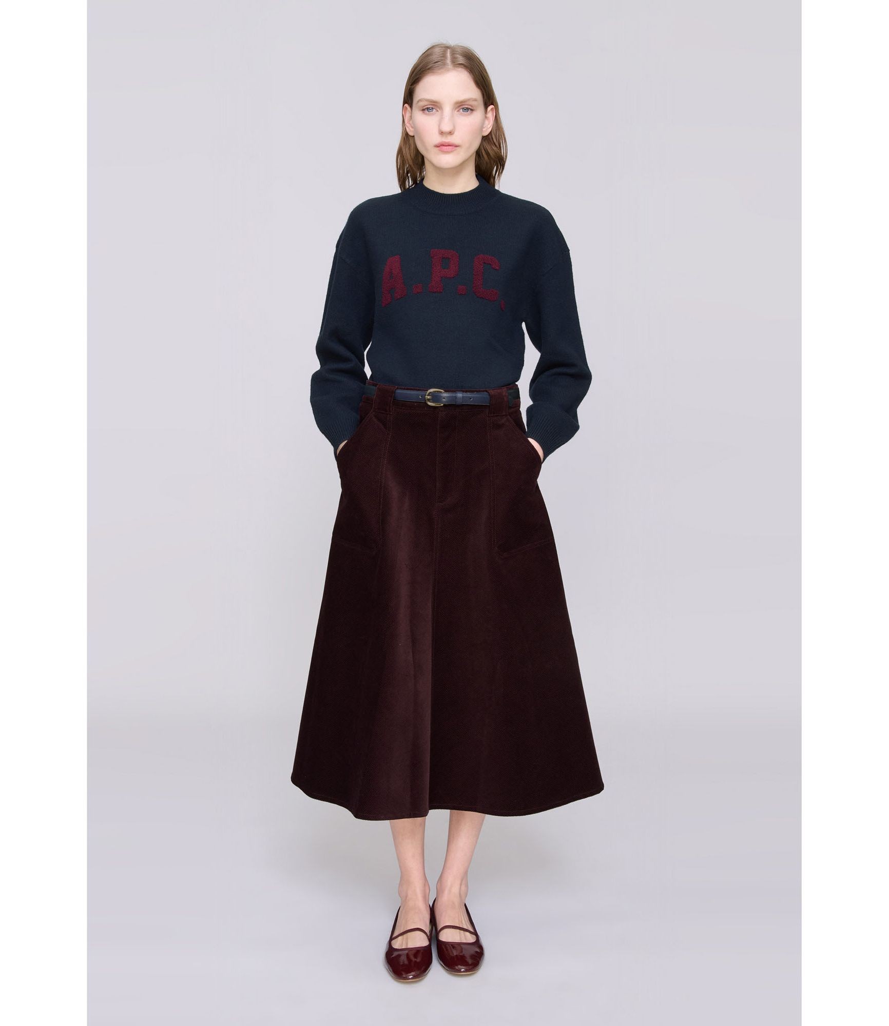 ダークネイビー