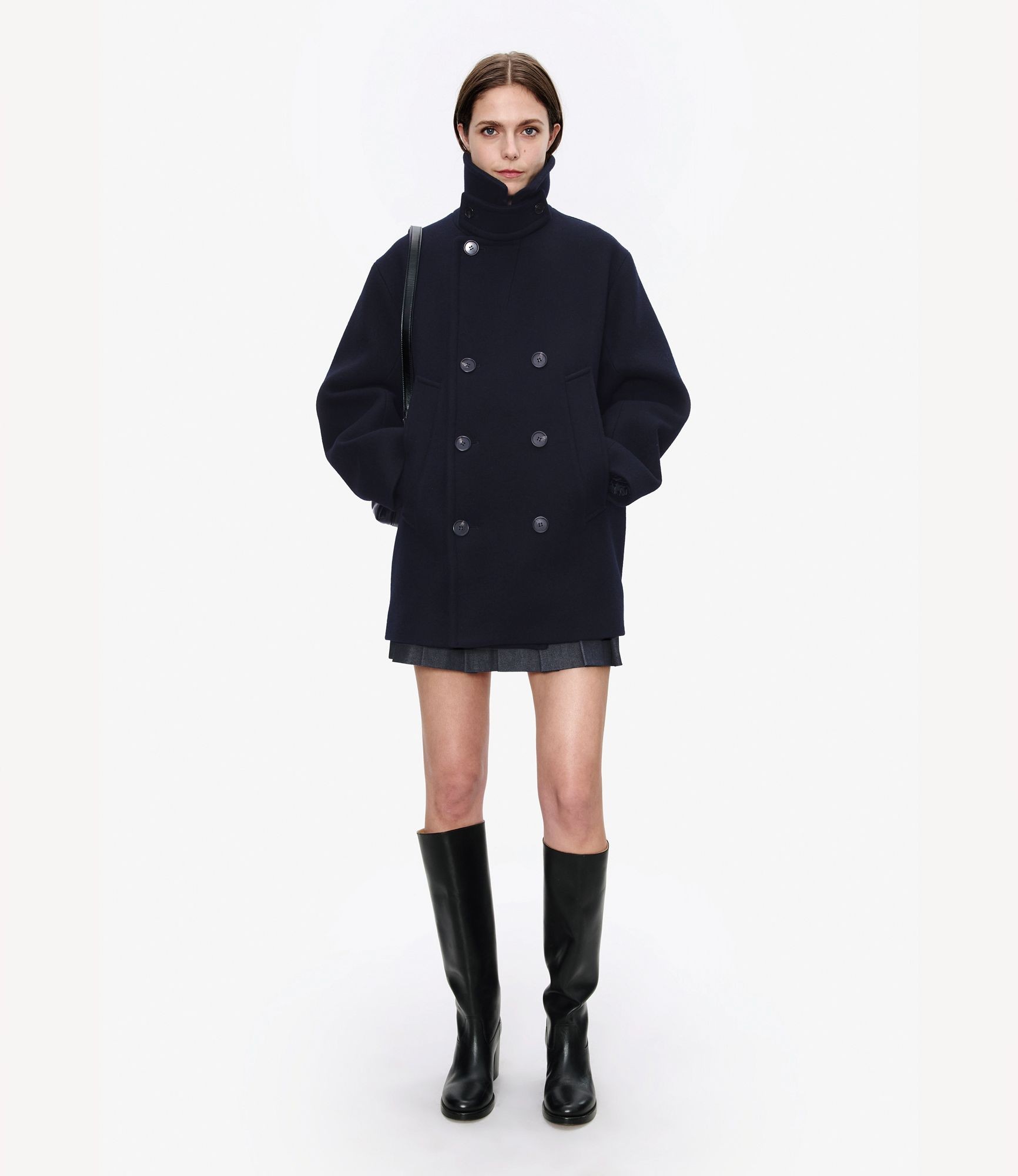 ダークネイビー