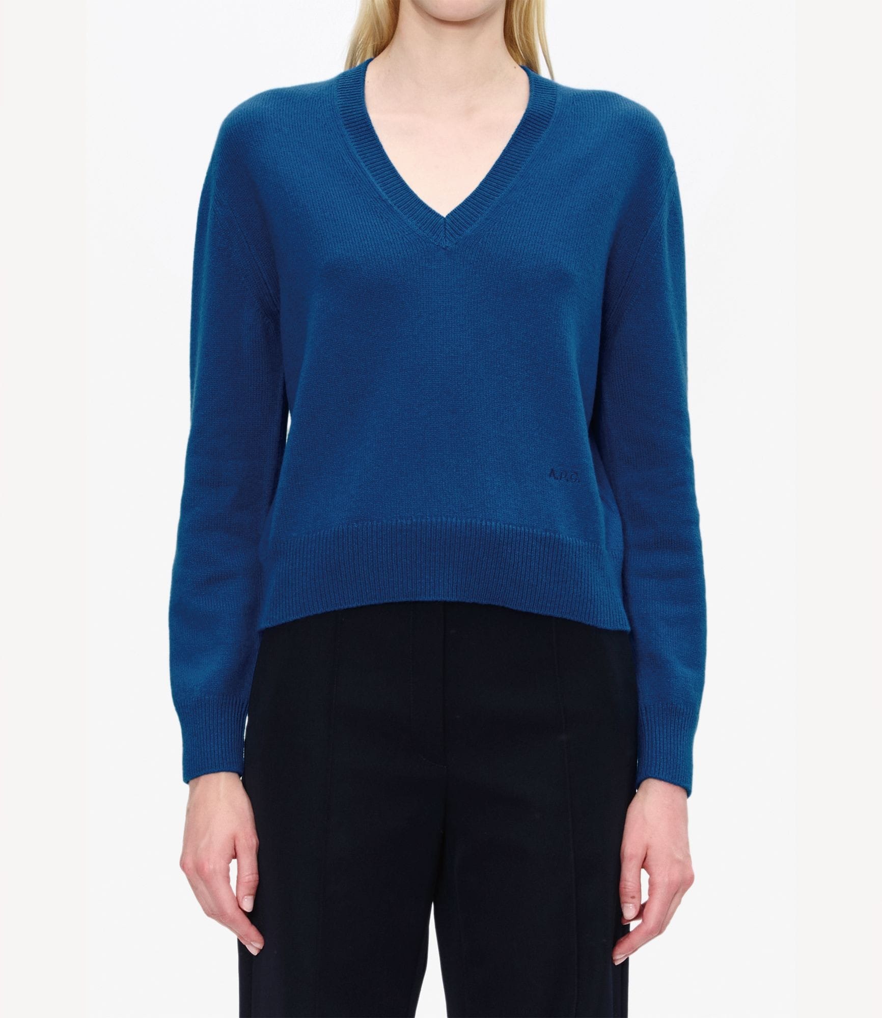 ダークネイビー