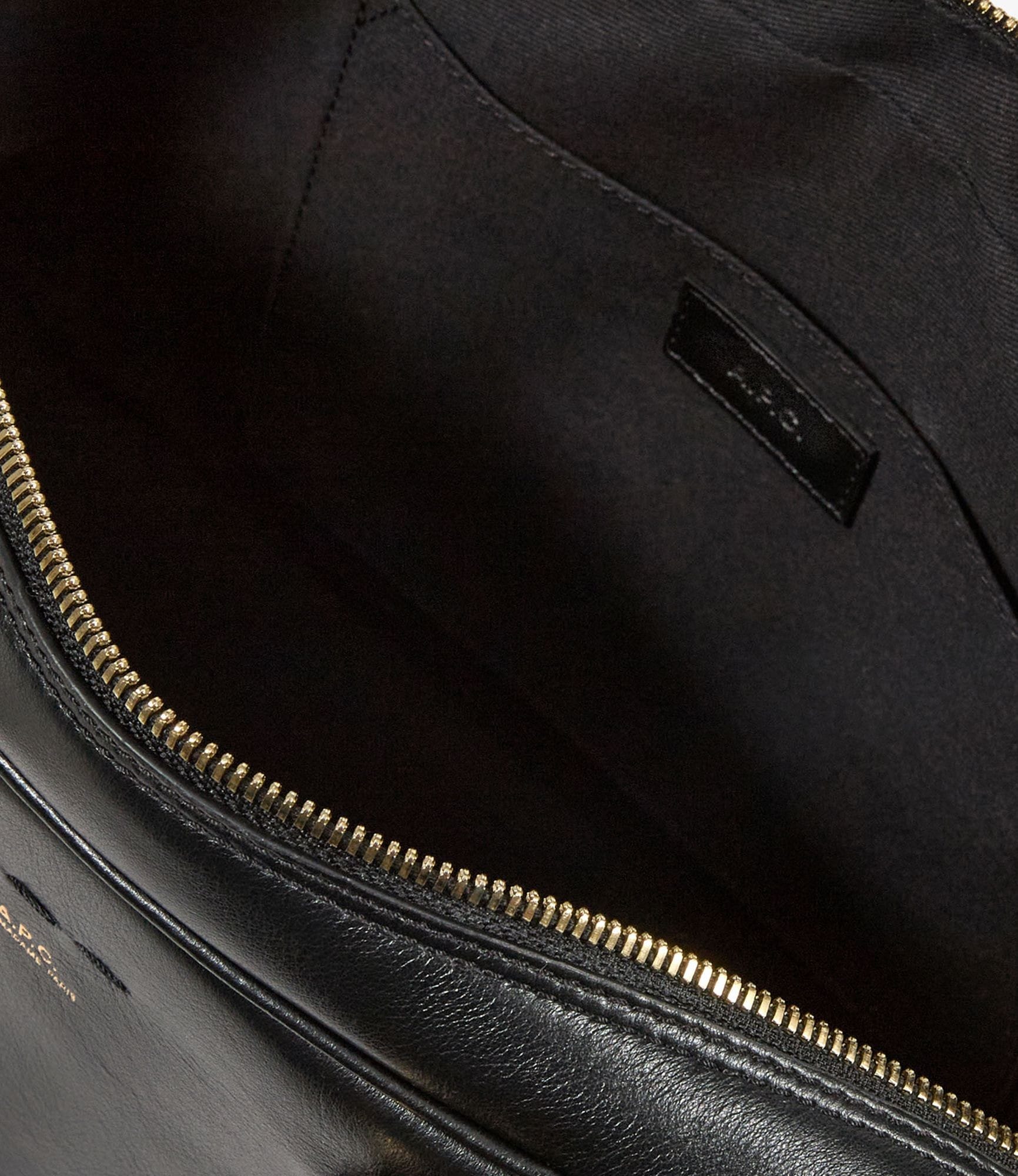 黒