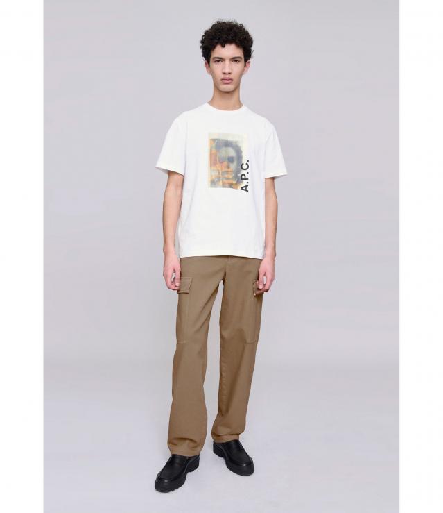 【関税込み】A.P.C. ベージュ Nola ショートパンツ A.P.C.のベージュ Nola ショートパンツがセール中