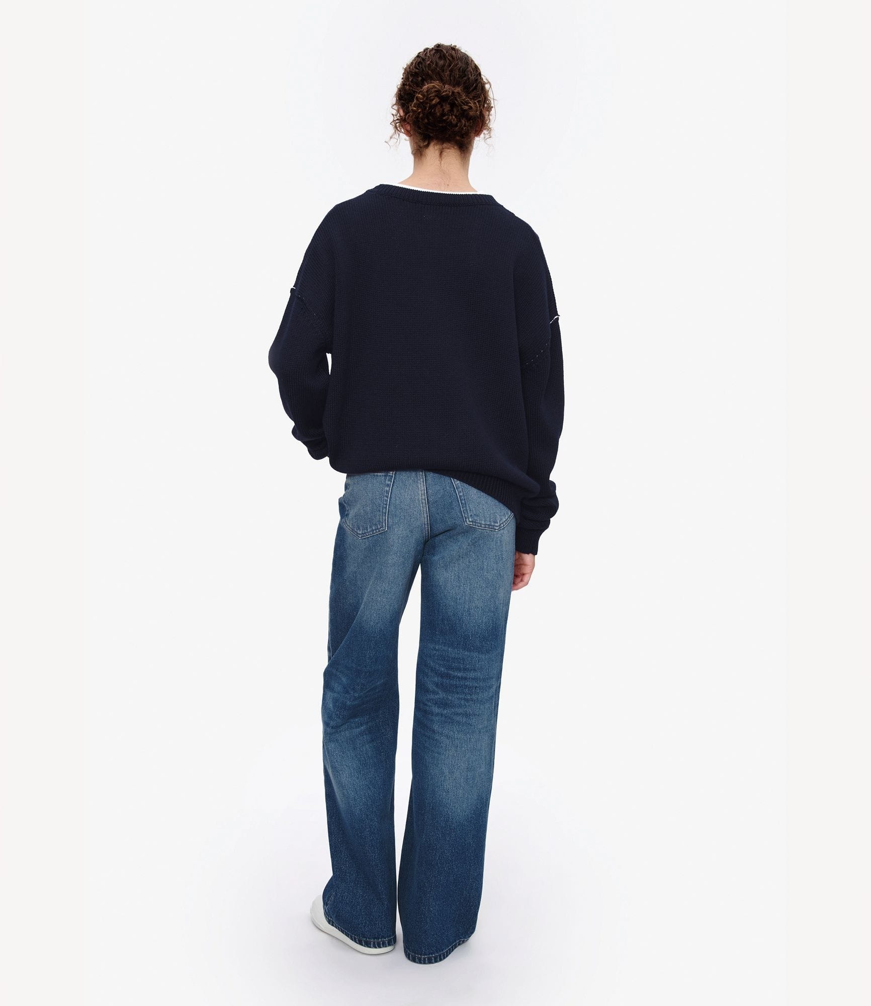 ダークネイビー