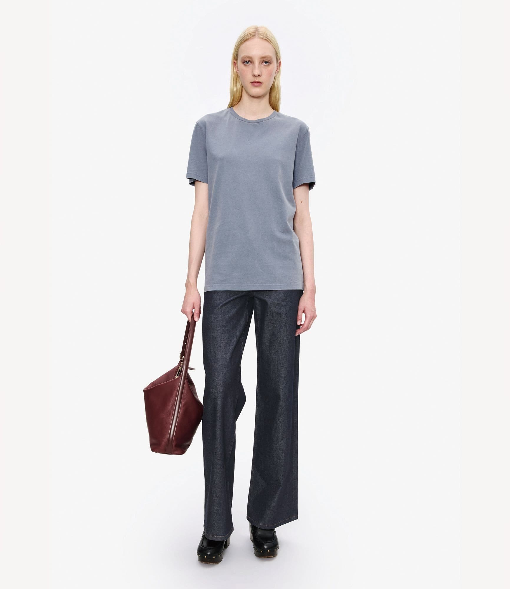 スチールブルー