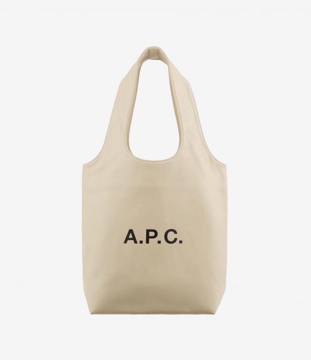 トートバック　APC（パリ限定品） A.P.C.》のショッピングトートとメインバッグのダブル使い