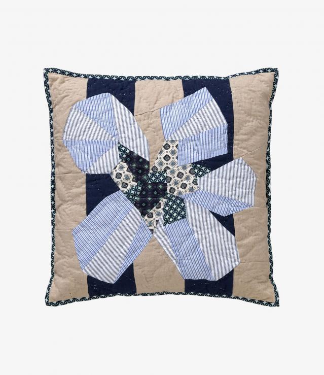 A.P.C. QUILTS クッションカバー A.P.C.“蝶の羽”色クッション＆キルト、花柄×ギンガムチェックをパッチ