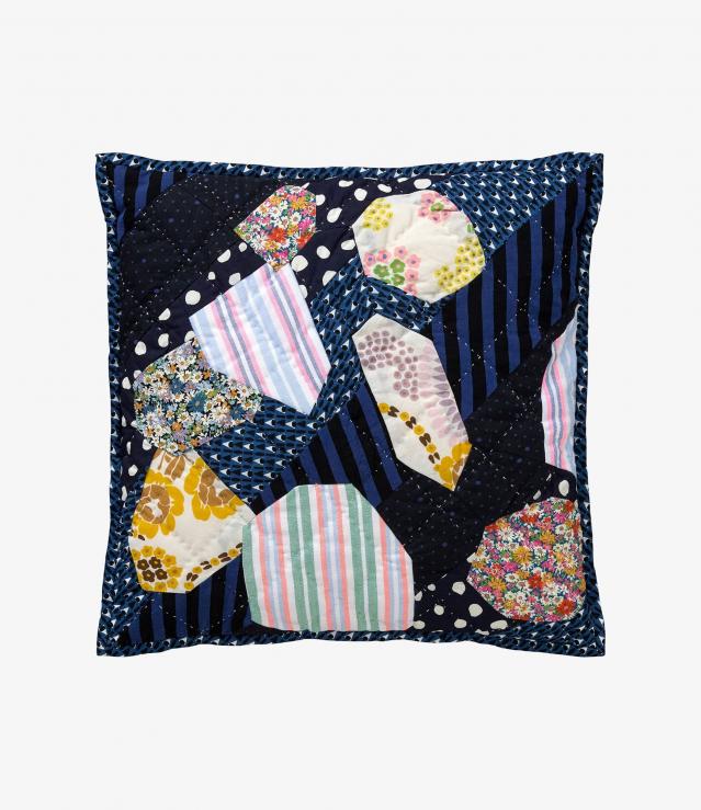 A.P.C. QUILTS クッション Cushion Bergotte｜QUILTS｜A.P.C. | アーペーセー日本公式オンライン