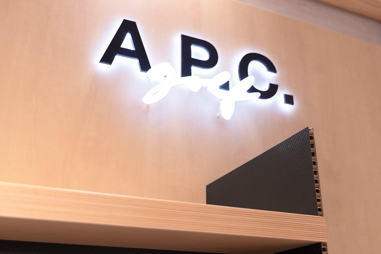 A.P.C. GOLF HANKYU UMEDA