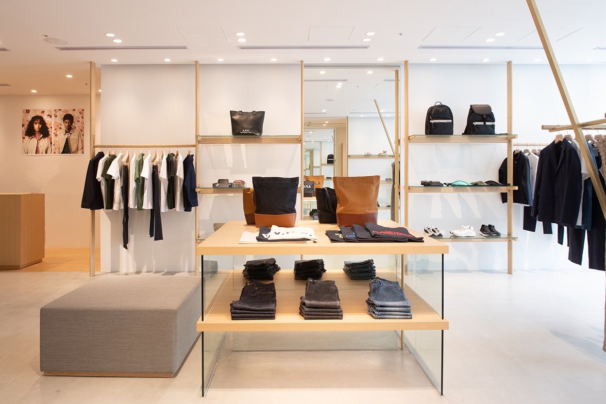 A.P.C. NEWOMAN YOKOHAMA