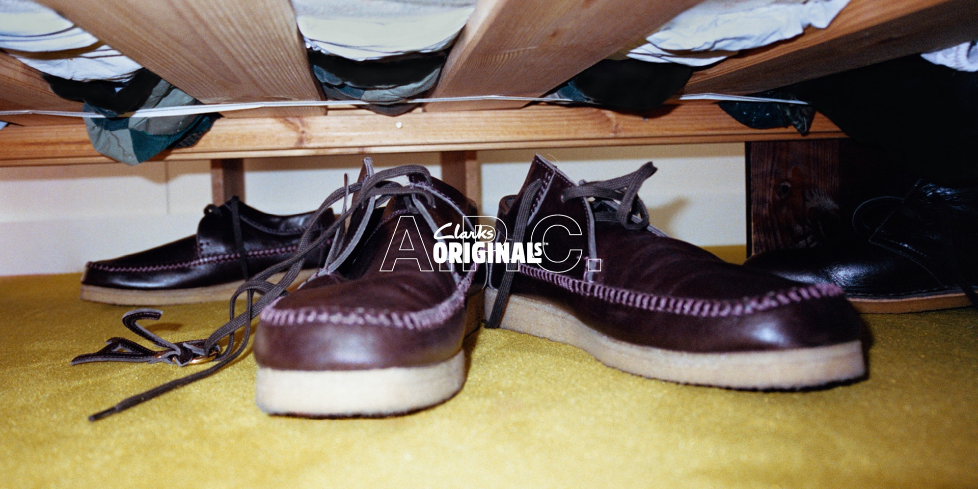 A.P.C. X CLARKS ORIGINALS